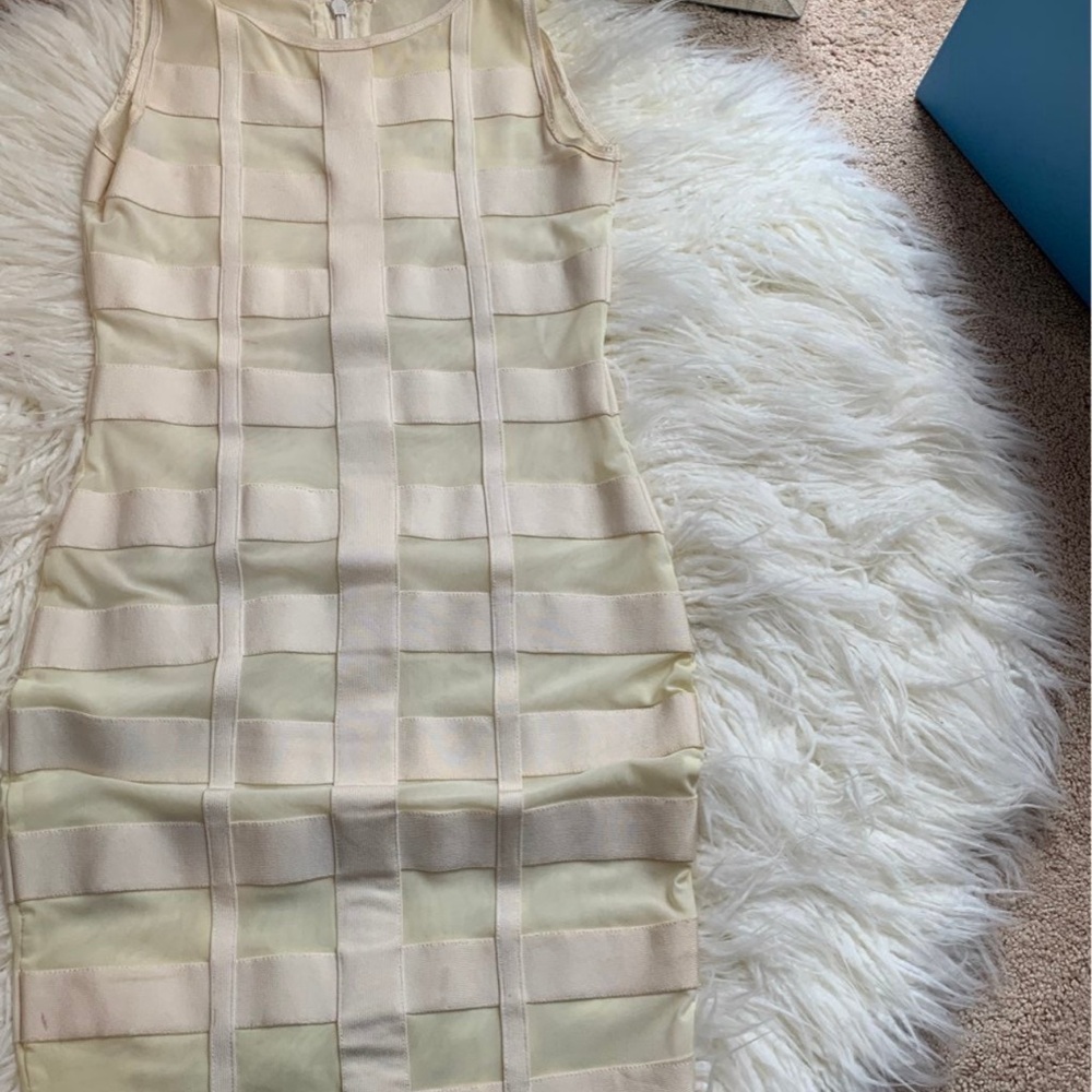Elegant Cream Sleeveless Dress